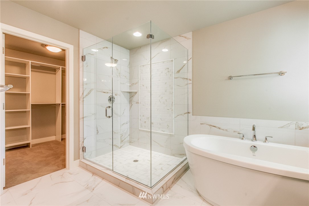 229 Lakeview Road Lynnwood, WA 98087 - Photo 8 of 15 Gallery Image 8