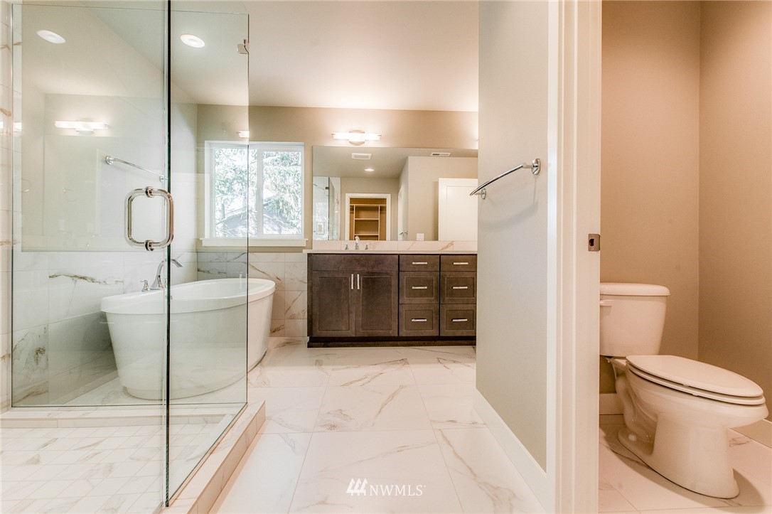 229 Lakeview Road Lynnwood, WA 98087 - Photo 9 of 15 Gallery Image 9
