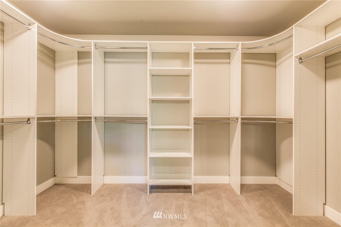 229 Lakeview Road Lynnwood, WA 98087 - Photo 10 of 15 Gallery Image 10
