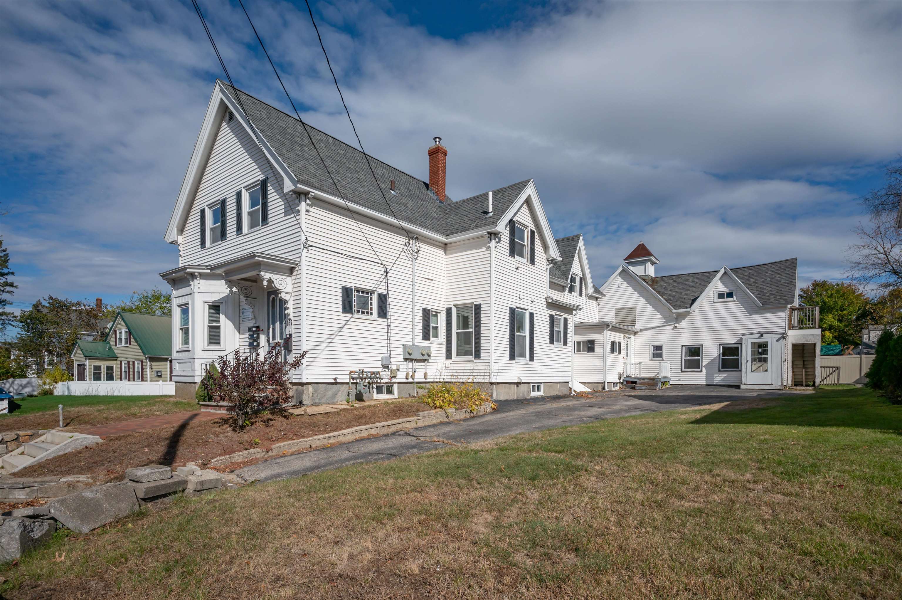 167 Mammoth Road Manchester, NH 03109 - Photo 1 of 41