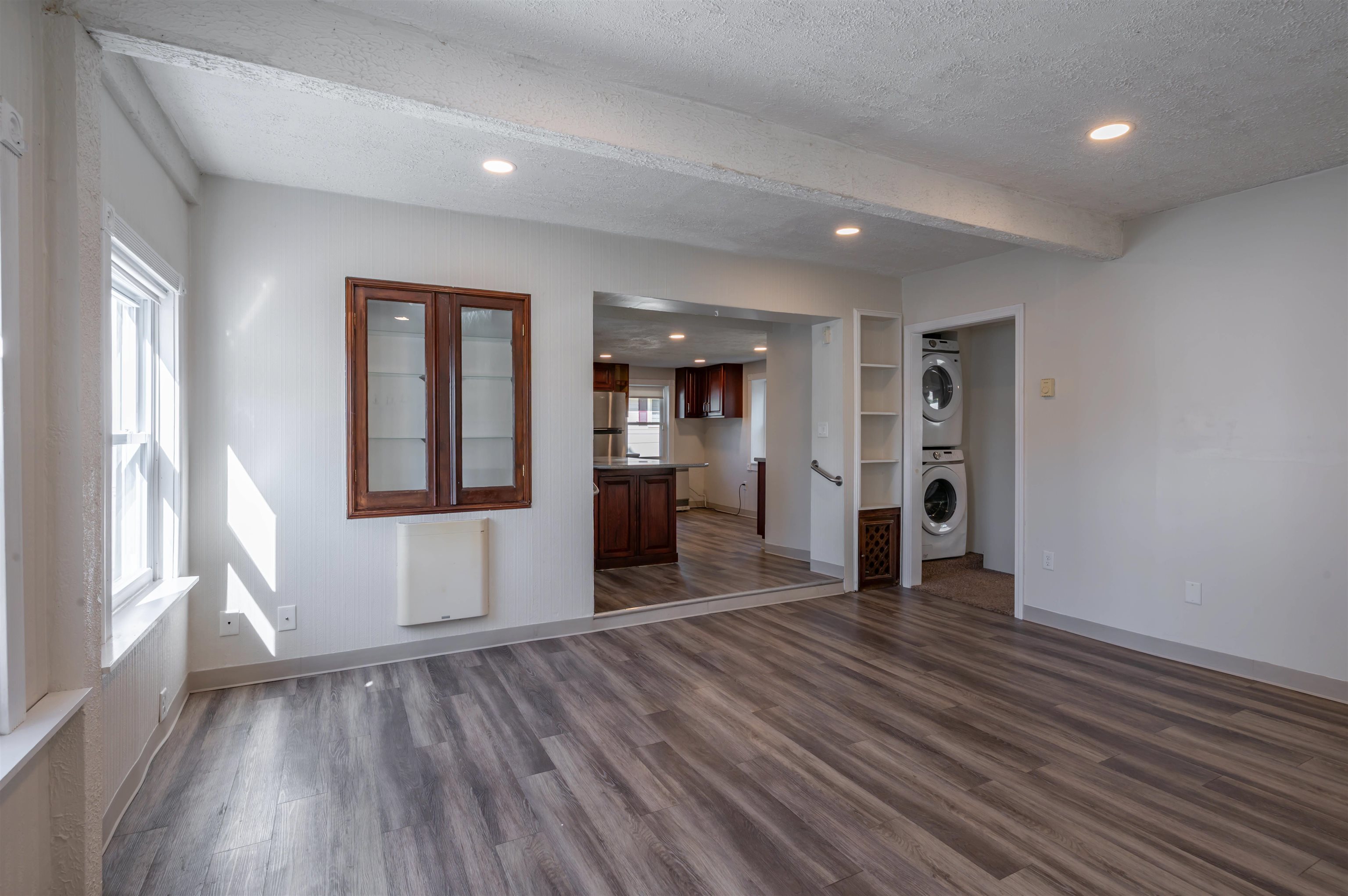 167 Mammoth Road Manchester, NH 03109 - Photo 14 of 41