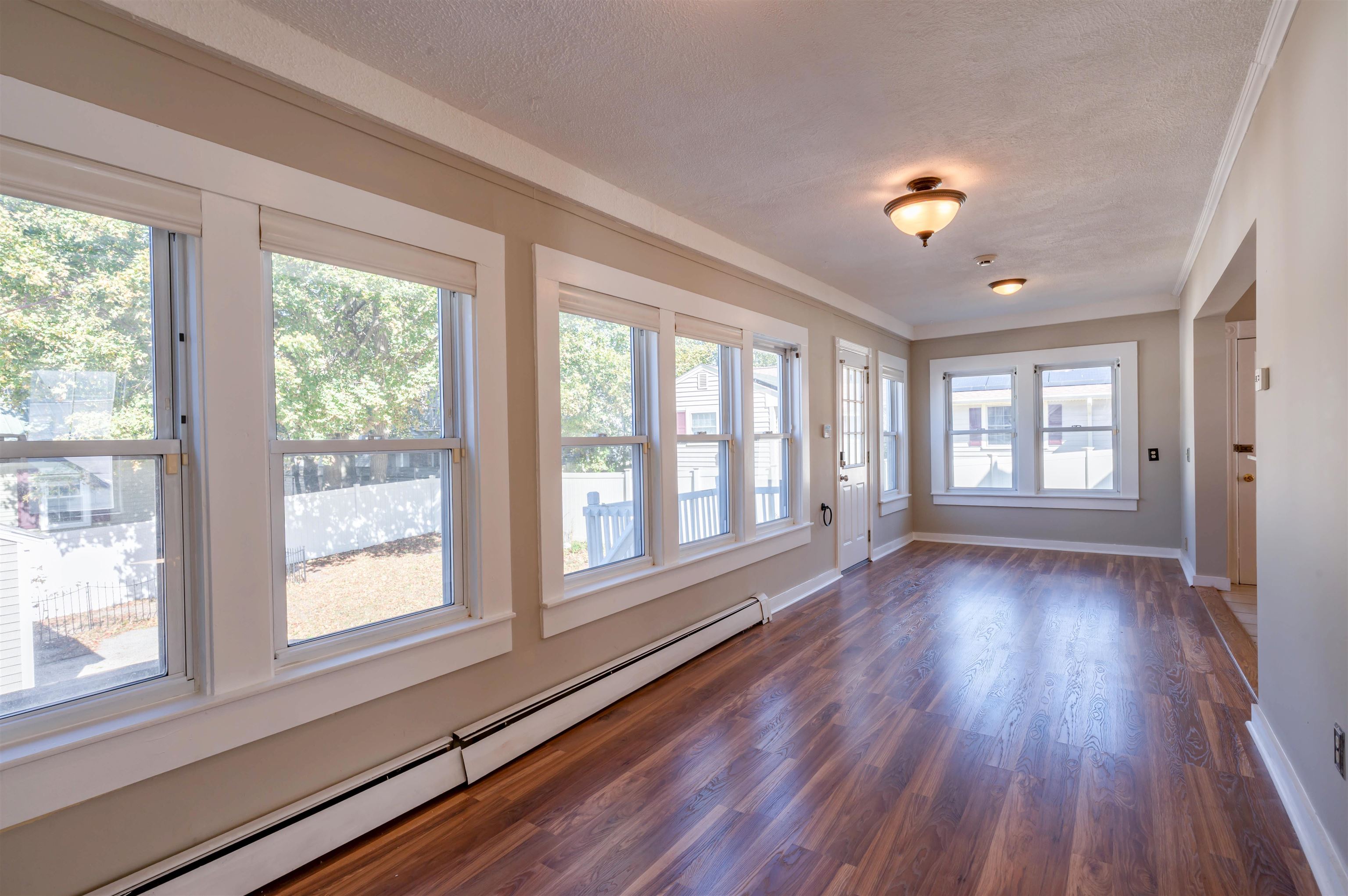 167 Mammoth Road Manchester, NH 03109 - Photo 24 of 41