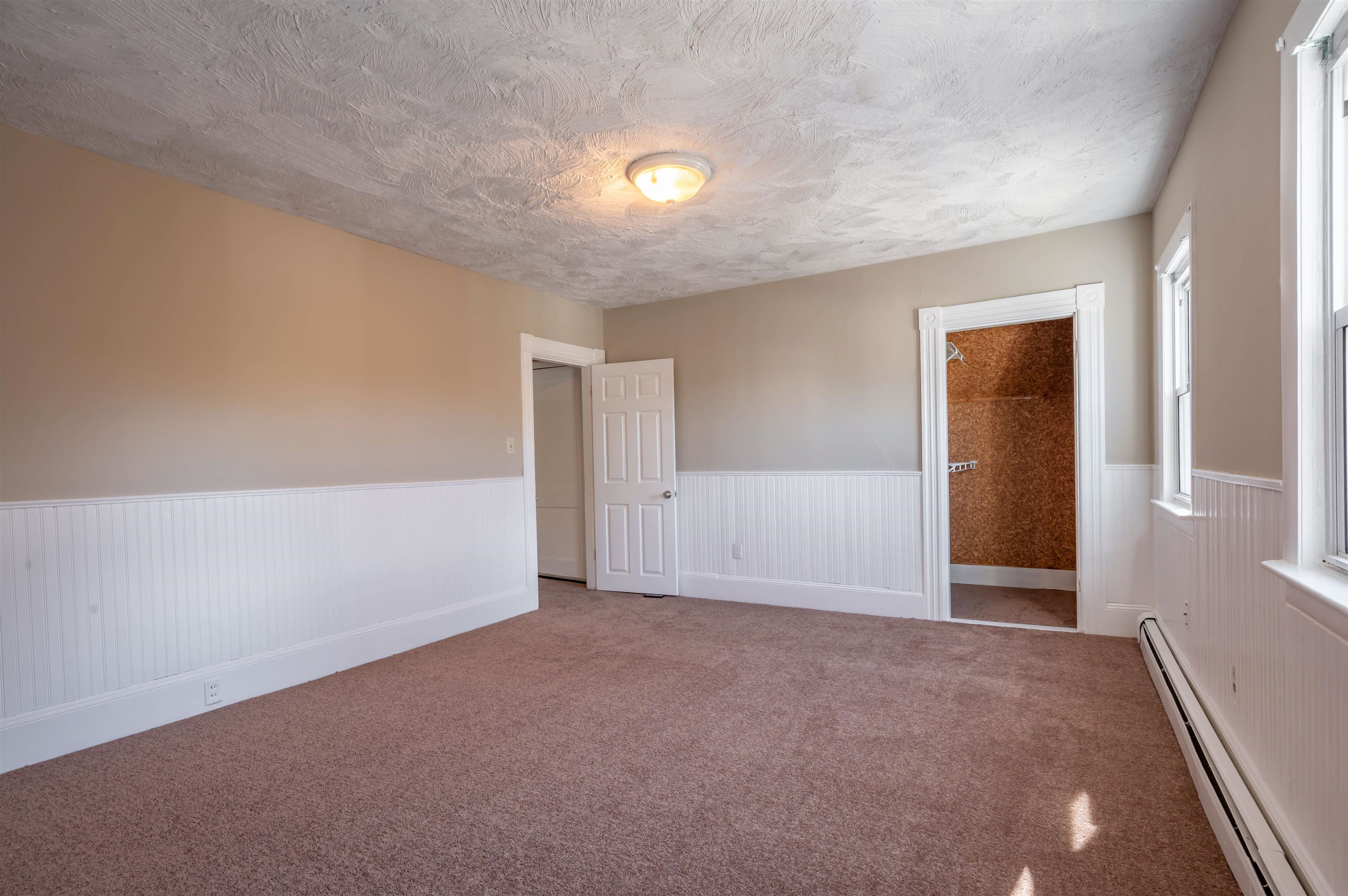 167 Mammoth Road Manchester, NH 03109 - Photo 33 of 41