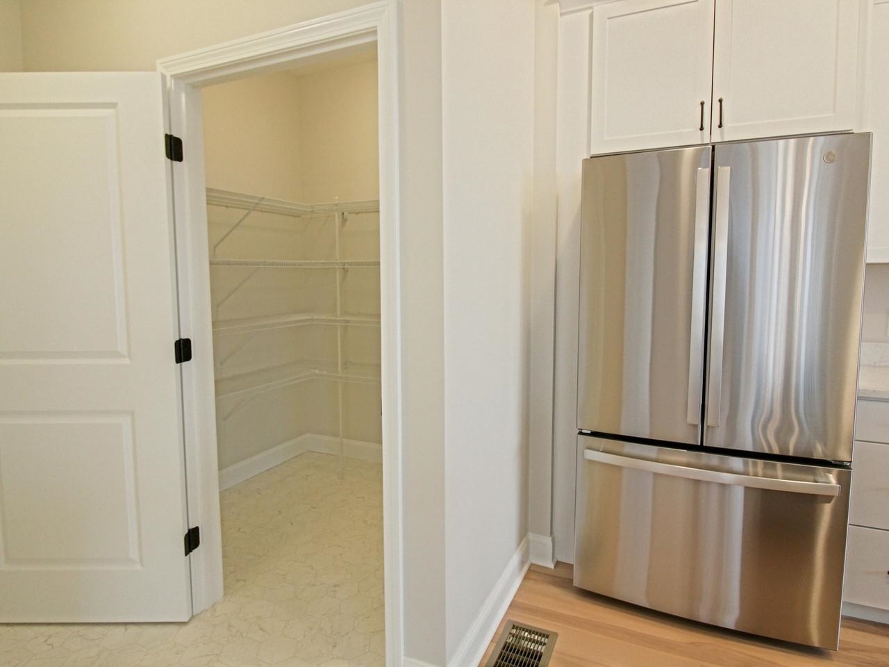 427 Old Farm Road South Burlington, VT 05403 - Photo 27 of 42