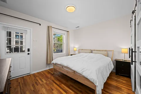 $400,000 | 2710 West Haddon Avenue, Unit 2, Chicago, IL 60622