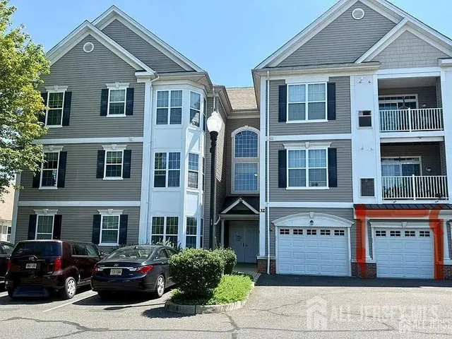 $3,000 | 3223 Edward Stec Boulevard, Unit 23, Edison, NJ 08837