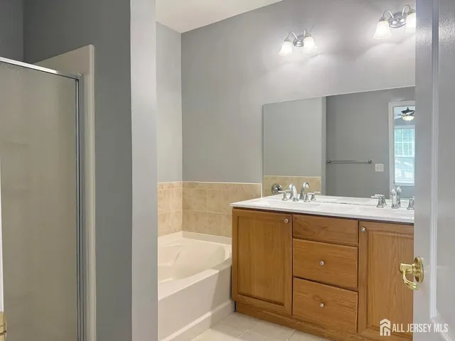 $3,000 | 3223 Edward Stec Boulevard, Unit 23, Edison, NJ 08837