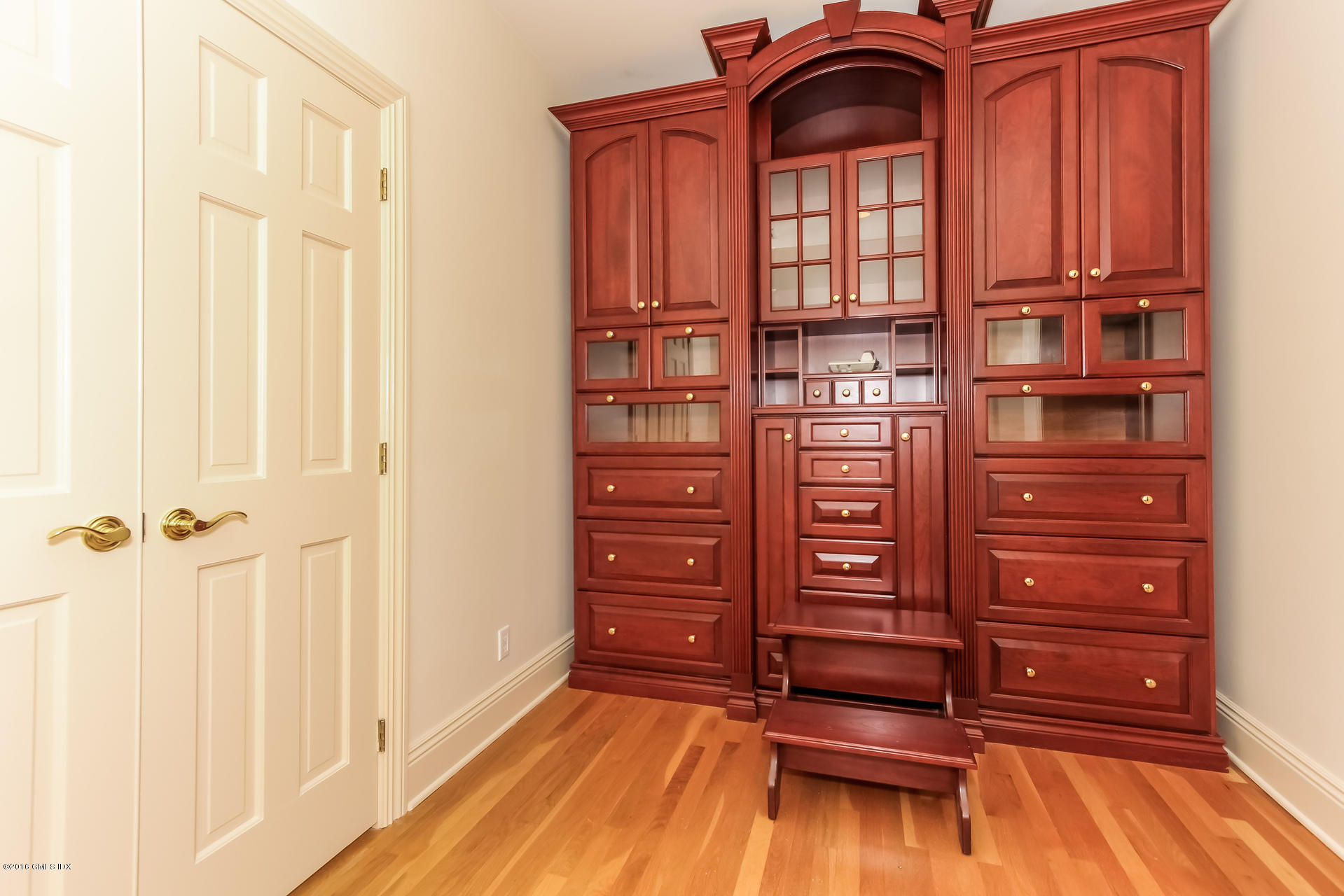 591 Round Hill Road Greenwich, CT 06831 - Photo 25 of 51 a view of walk in closet with clothes