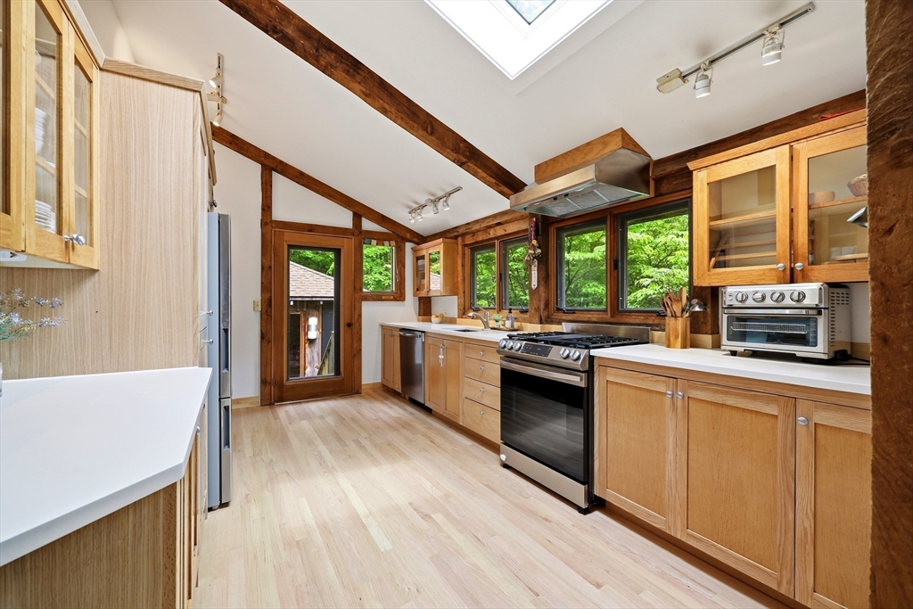 194 Montague Road Leverett, MA 01054 - Photo 10 of 42