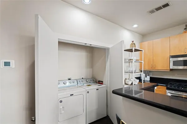 $299,900 | 33 Ponce De Leon Avenue Northeast, Unit 206, Atlanta, GA 30308