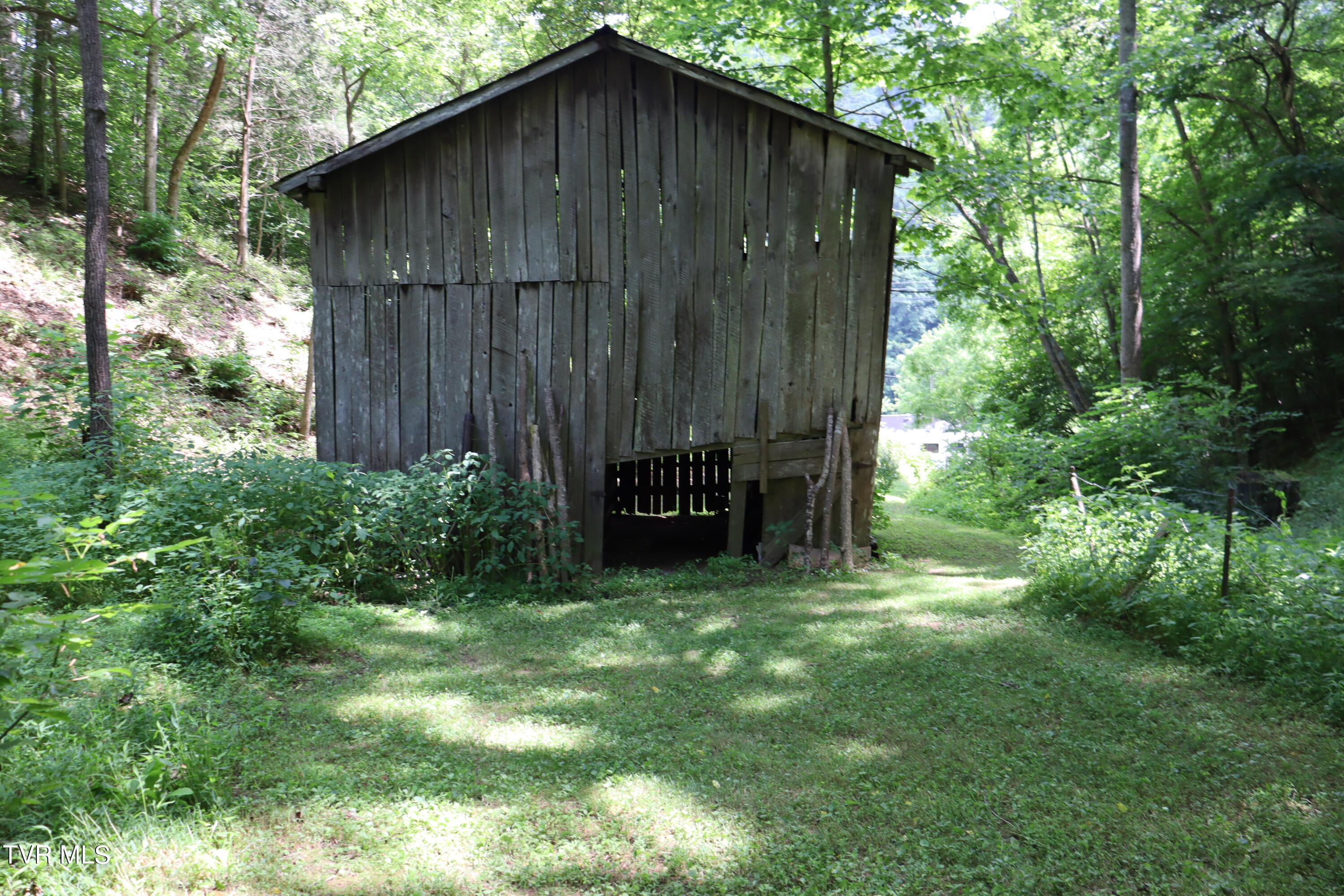 1458 Fairview Road Duffield, VA 24244 - Photo 34 of 59 IMG_8171