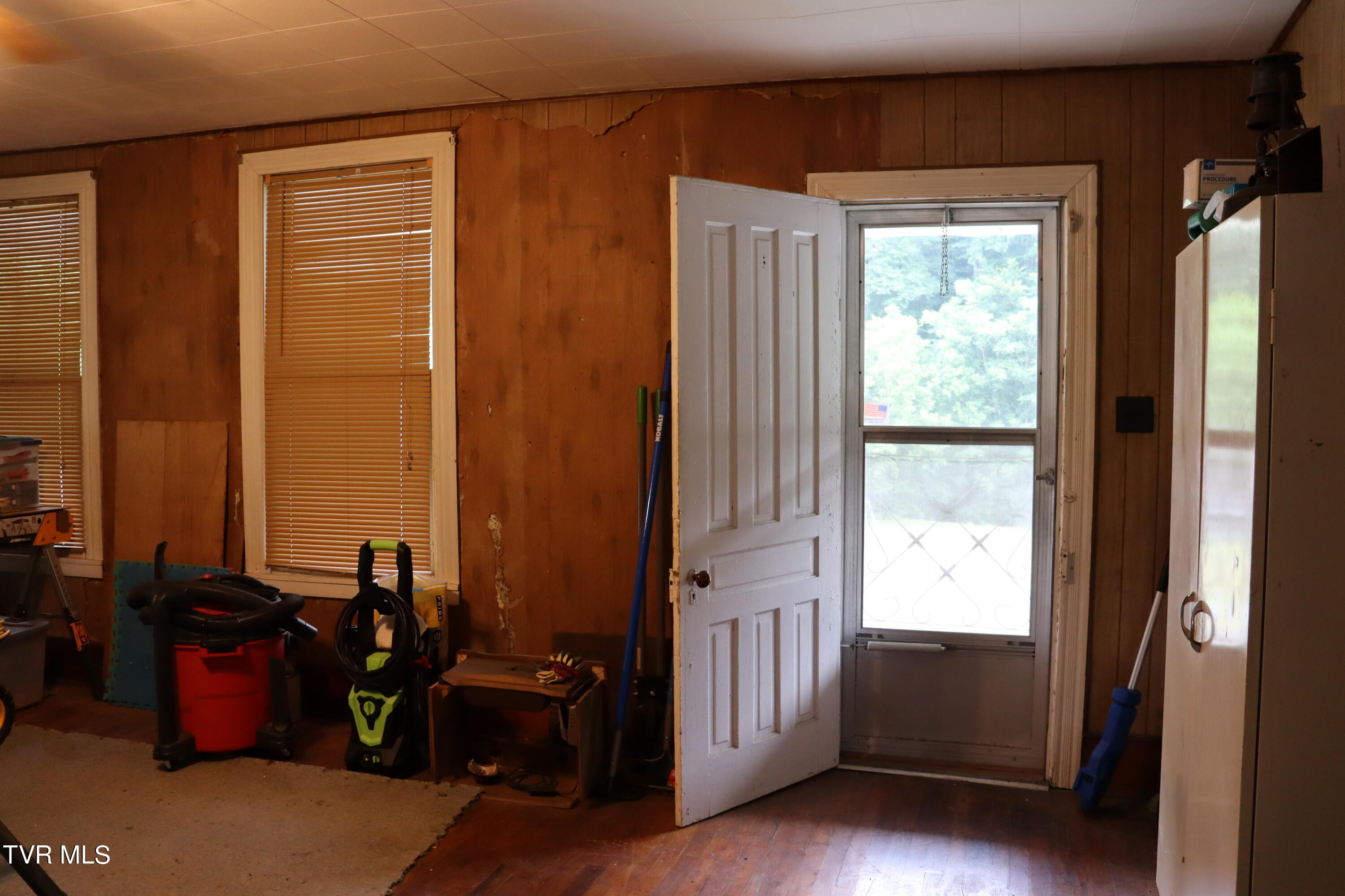 1458 Fairview Road Duffield, VA 24244 - Photo 10 of 59 IMG_8127