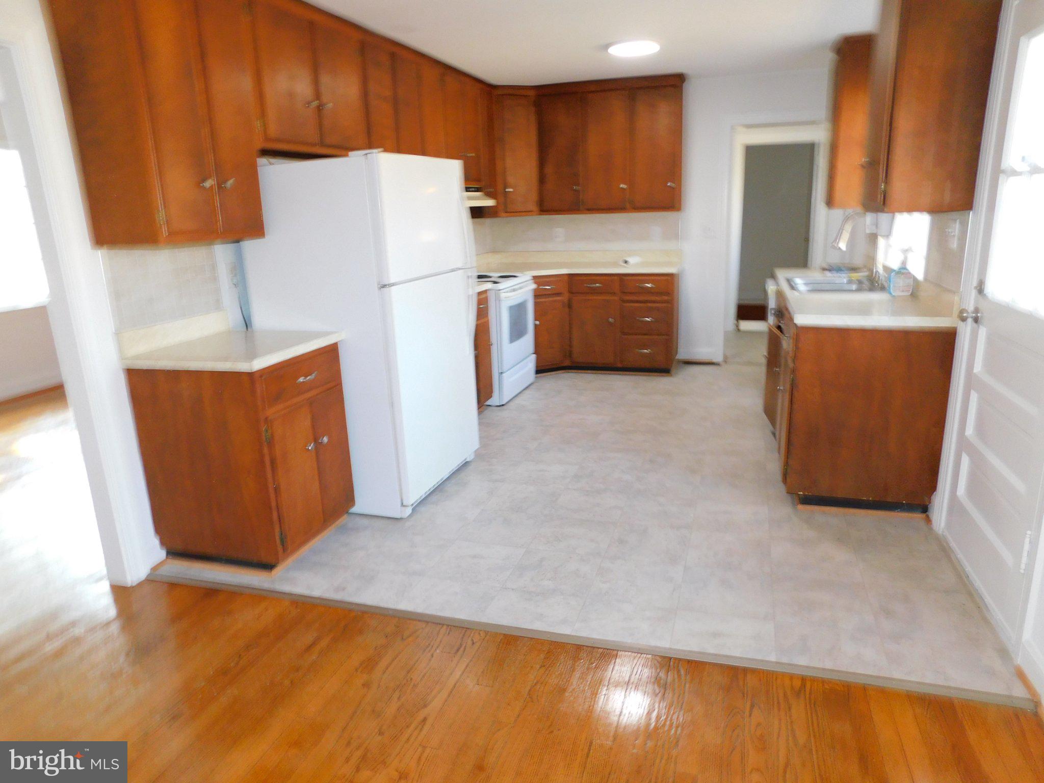 10374 Rectory Lane King George, VA 22485 - Photo 3 of 18 Kitchen