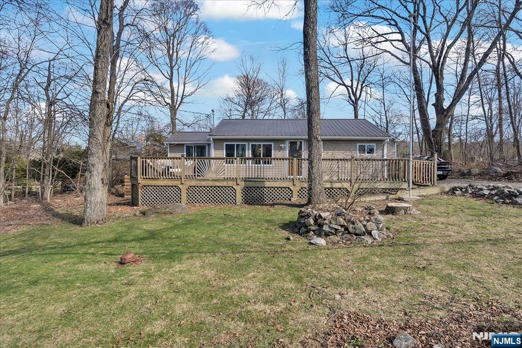 128 Birch Road Vernon, NJ 07422 - Photo 2 of 41