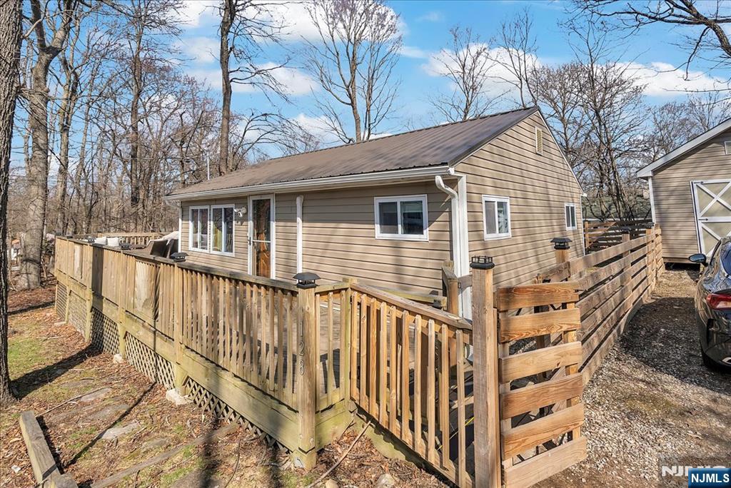 128 Birch Road Vernon, NJ 07422 - Photo 25 of 41