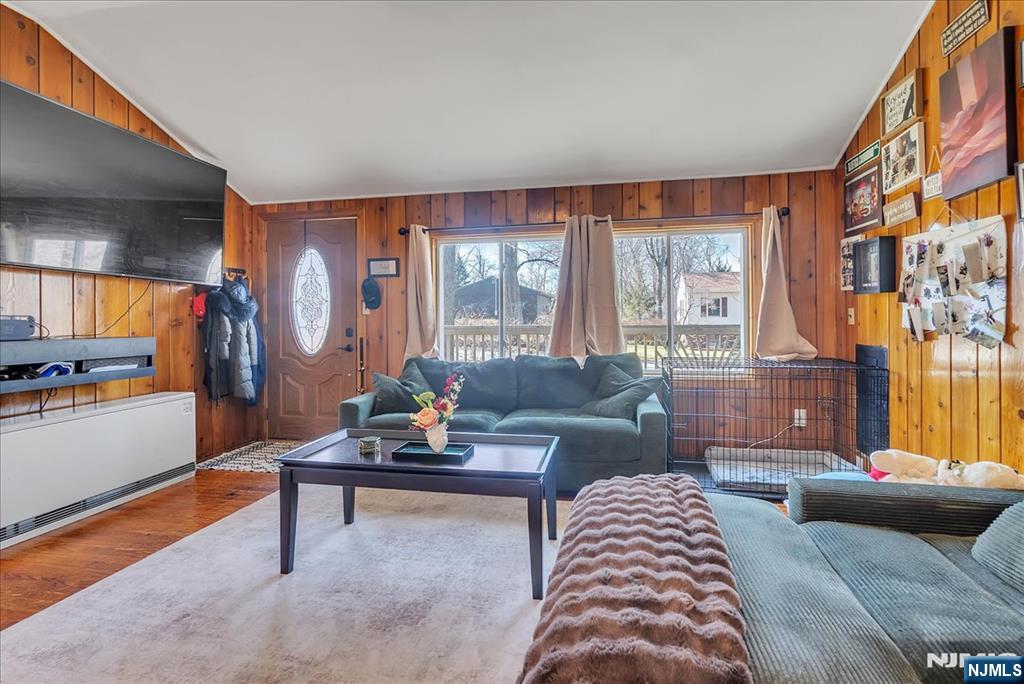 128 Birch Road Vernon, NJ 07422 - Photo 3 of 41