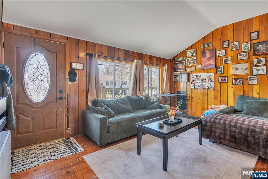 128 Birch Road Vernon, NJ 07422 - Photo 4 of 41