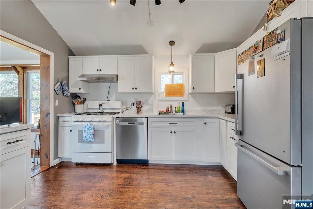 128 Birch Road Vernon, NJ 07422 - Photo 8 of 41