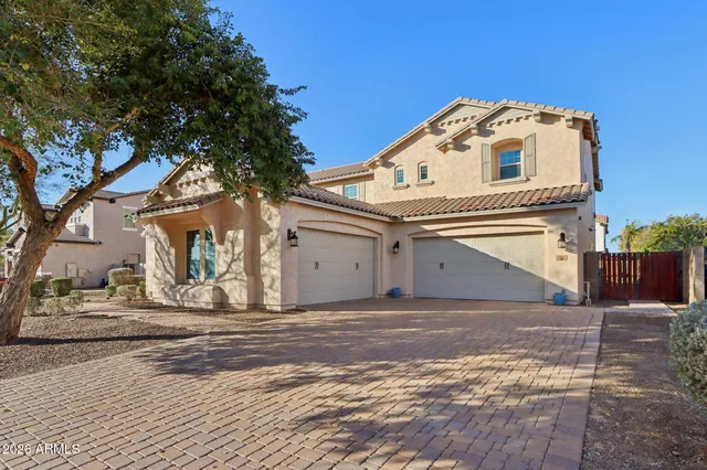 $1,200,000 | 866 East Lowell Avenue, Gilbert, AZ 85295
