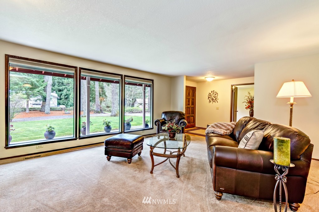 222 170th Place Southwest Bothell, WA 98012 - Photo 3 of 19