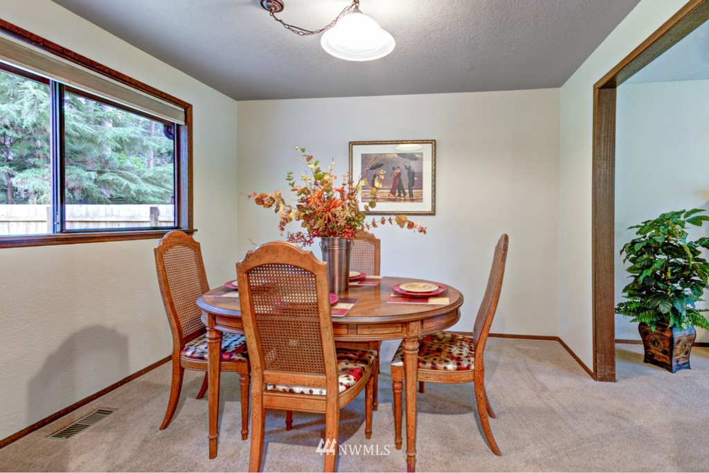 222 170th Place Southwest Bothell, WA 98012 - Photo 8 of 19