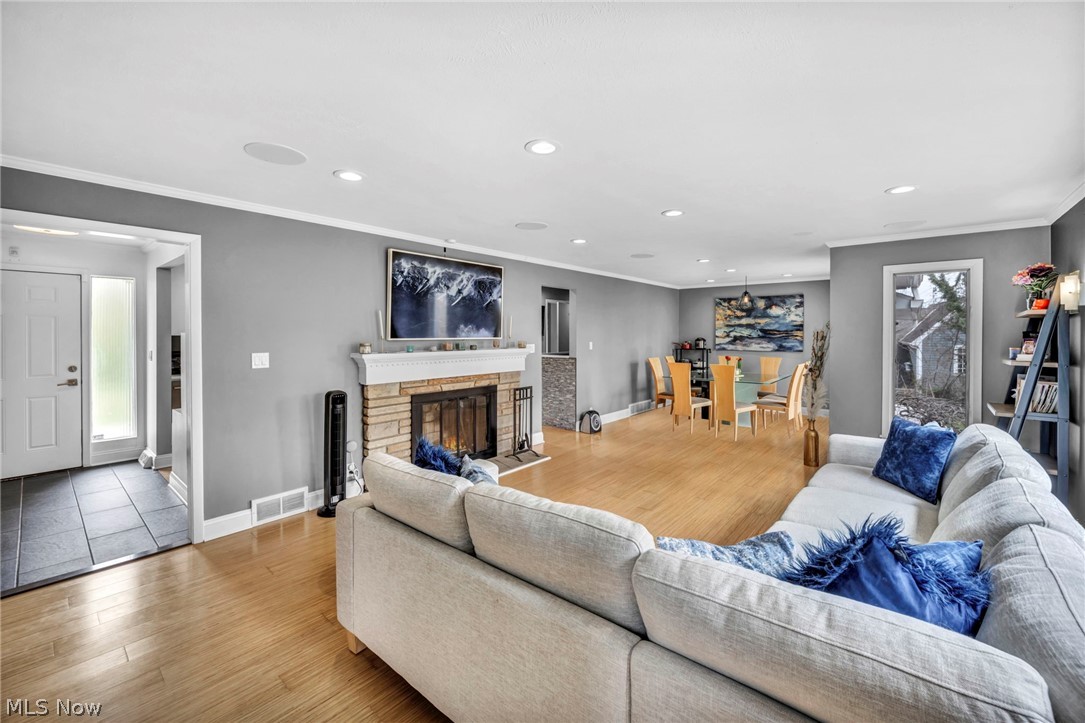 31800 Pinetree Road Pepper Pike, OH 44124 - Photo 18 of 41 Gallery Image 18