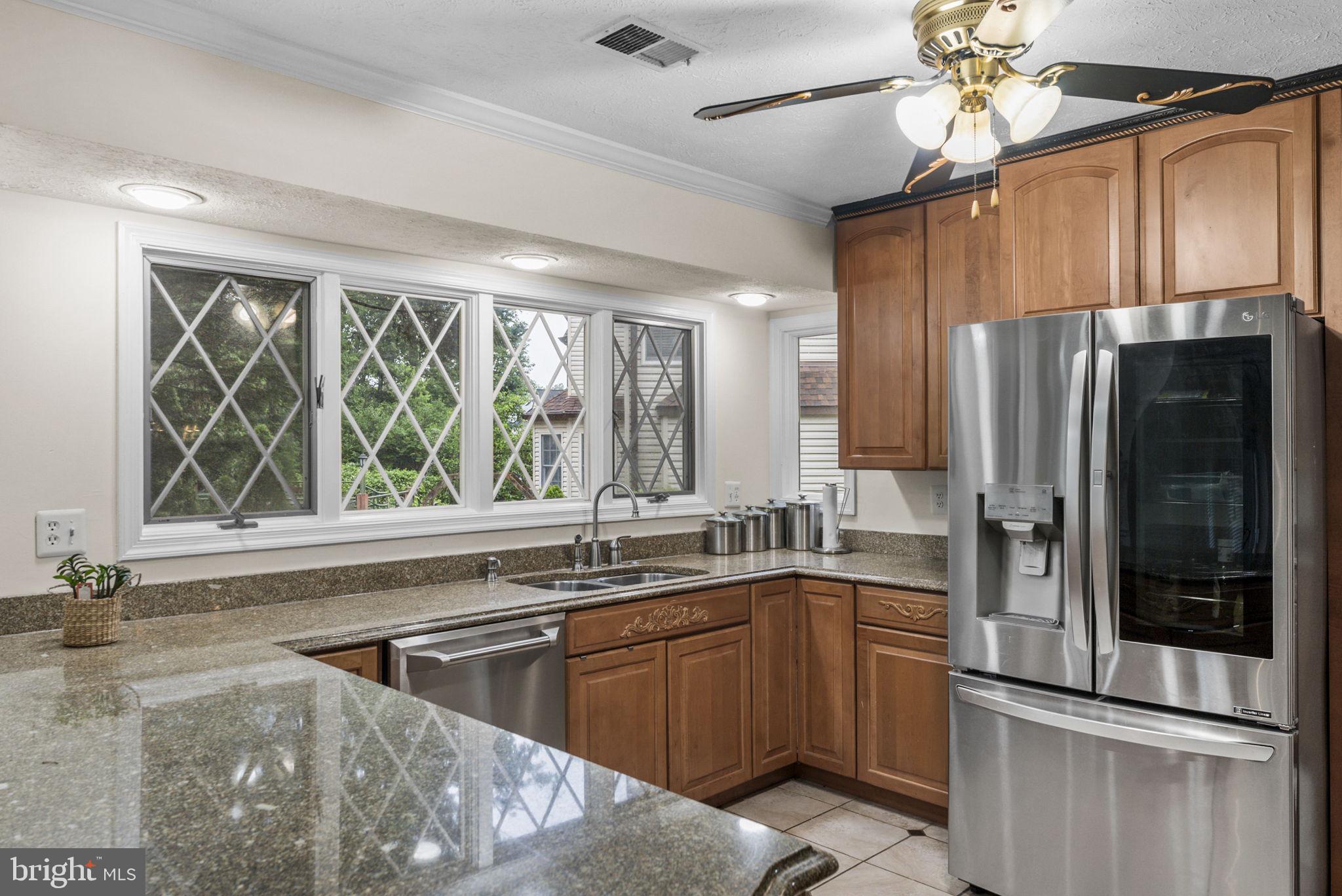 36 Rutherford Circle Sterling, VA 20165 - Photo 23 of 85