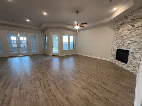 $3,300 | 5714 Caracara Street, Manvel, TX 77578