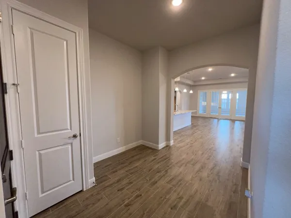 $3,300 | 5714 Caracara Street, Manvel, TX 77578