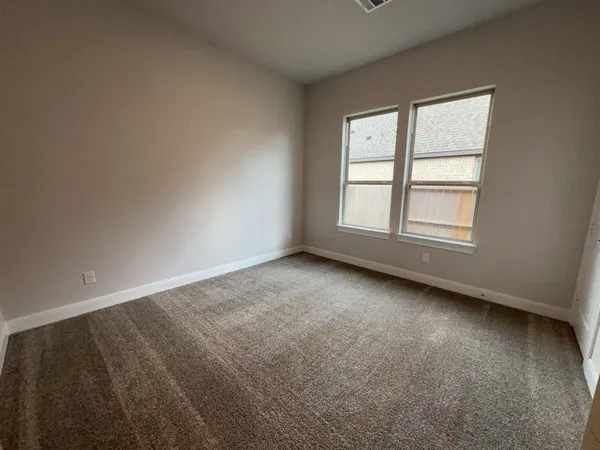 $3,300 | 5714 Caracara Street, Manvel, TX 77578