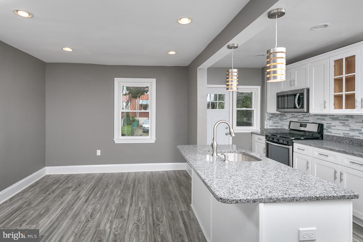 4049 Cedardale Road Baltimore, MD 21215 - Photo 5 of 29 Dining Room