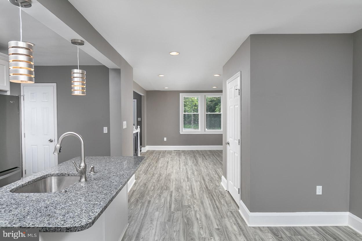 4049 Cedardale Road Baltimore, MD 21215 - Photo 9 of 29 Interior (General)