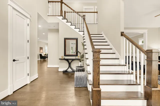 $1,995,000 | 10602 Oak Place, Fairfax, VA 22030