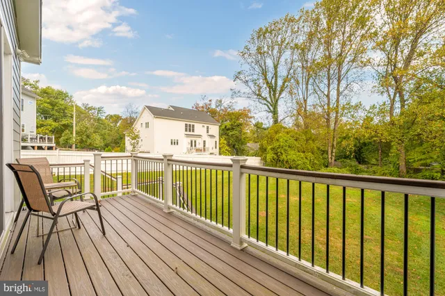 $1,995,000 | 10602 Oak Place, Fairfax, VA 22030