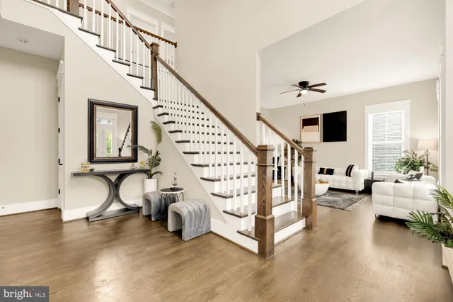 $1,995,000 | 10602 Oak Place, Fairfax, VA 22030