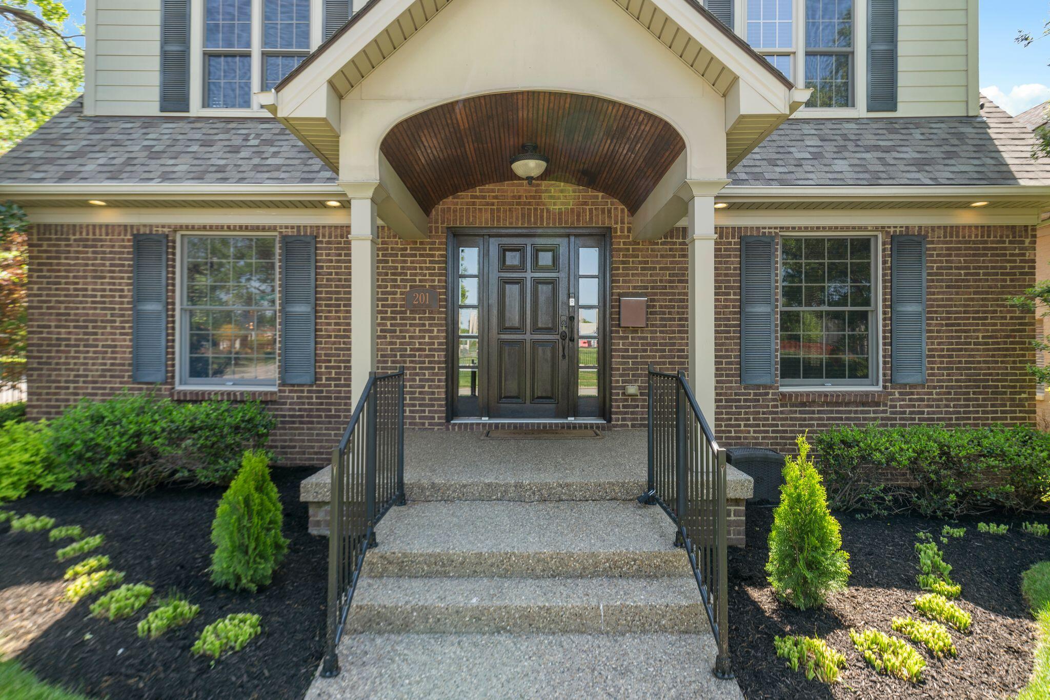 201 Romany Road Lexington, KY 40502 - Photo 2 of 78 16_Copy of DSC03391