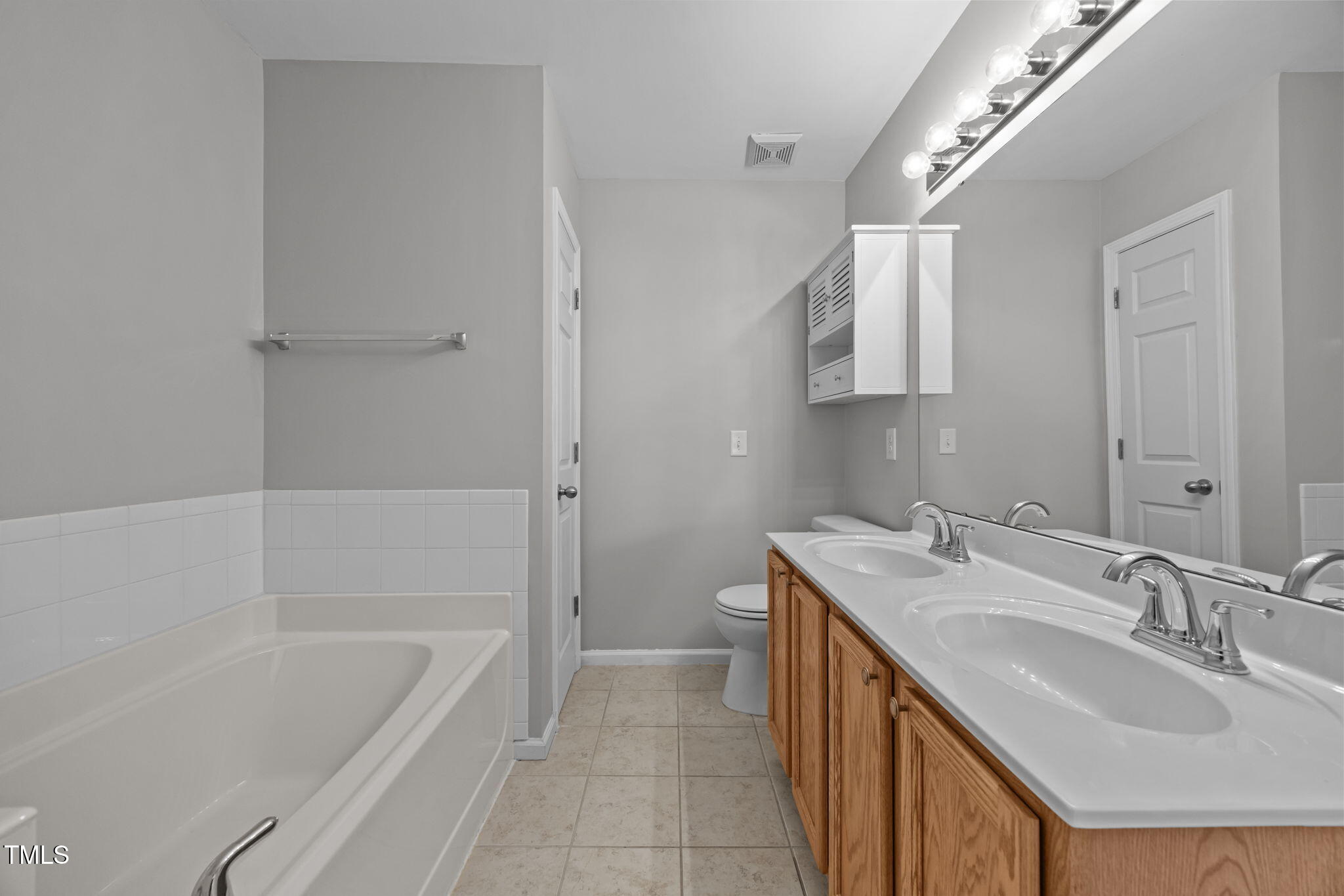 2220 Valley Edge Drive, Unit 106 Raleigh, NC 27614 - Photo 15 of 24 35-web-or-mls-IMG_4330