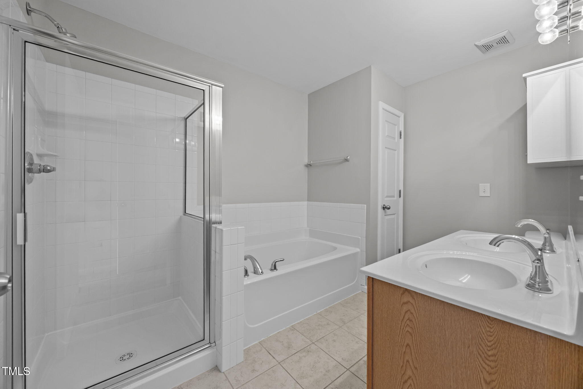 2220 Valley Edge Drive, Unit 106 Raleigh, NC 27614 - Photo 20 of 24 34-web-or-mls-IMG_4327