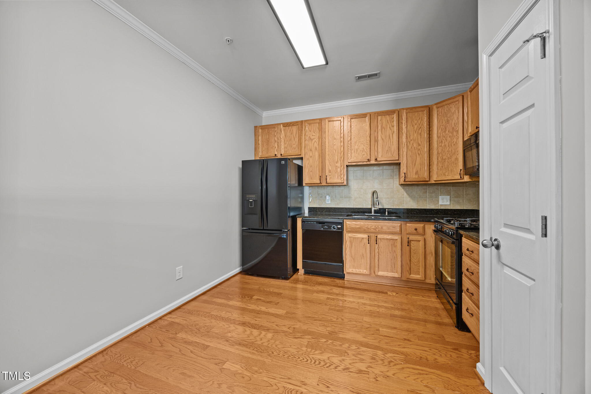 2220 Valley Edge Drive, Unit 106 Raleigh, NC 27614 - Photo 5 of 24 21-web-or-mls-IMG_4282