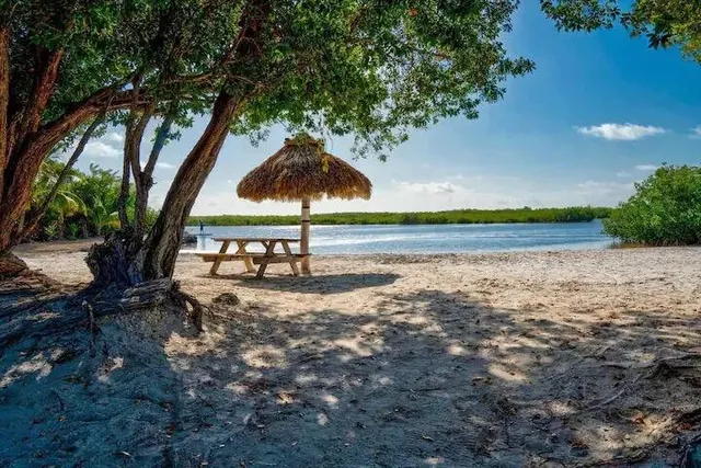 $350,000 | 101551 Overseas Highway, Unit 154, Key Largo, FL 33037