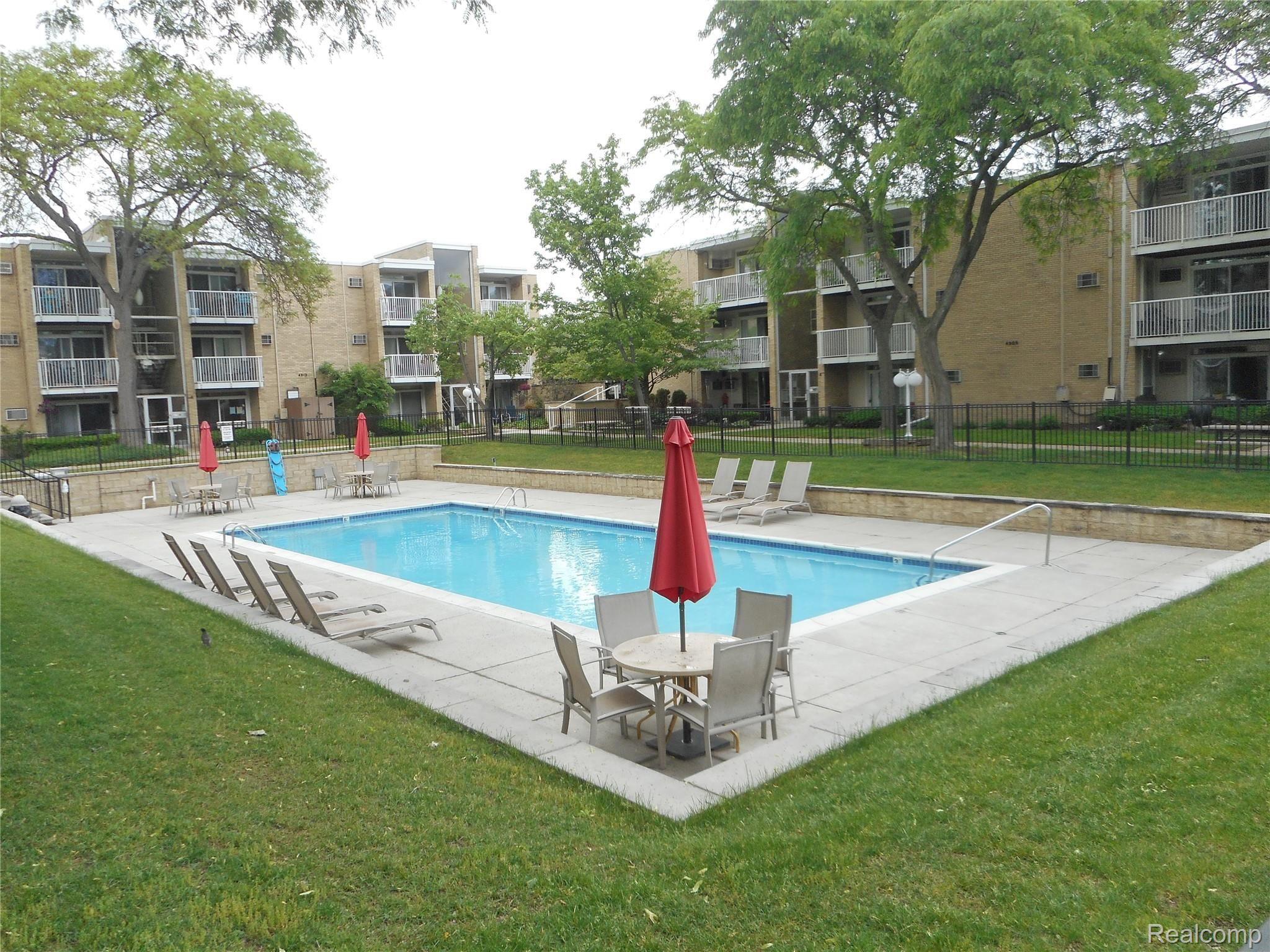 4909 Crooks Road, Unit C10 Royal Oak, MI 48073 - Photo 22 of 22 4909 Crooks_22.JPG