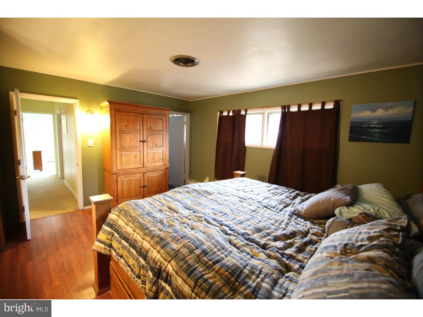 40 Silverspruce Road Levittown, PA 19056 - Photo 17 of 25 Master Bedroom