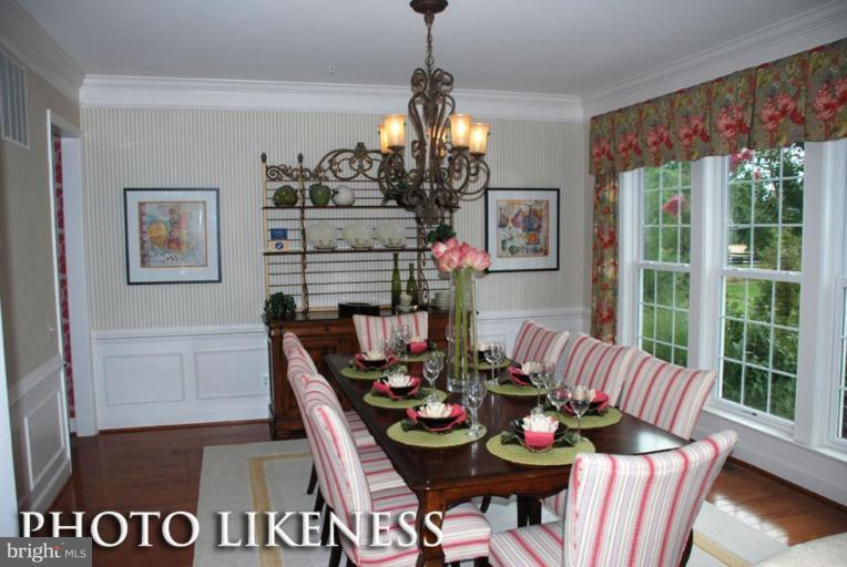 18628 Wickham Road Olney, MD 20832 - Photo 5 of 11 Dining Room