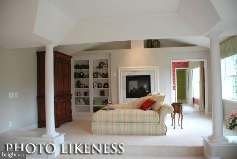 18628 Wickham Road Olney, MD 20832 - Photo 10 of 11 Sitting Room