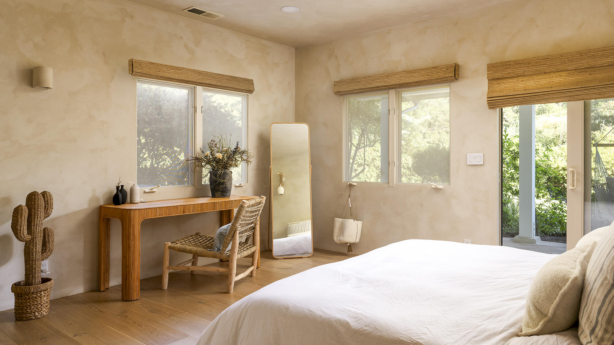 1545 San Roque Road Santa Barbara, CA 93105 - Photo 30 of 60 a bedroom with a large window and table