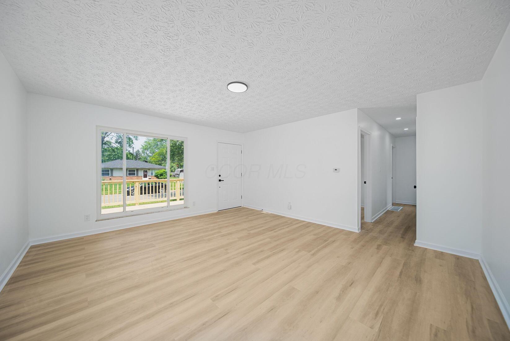 1874 Fleming Road Columbus, OH 43232 - Photo 9 of 35 10-web-or-mls-Jordan Clark - 1874 Flemin