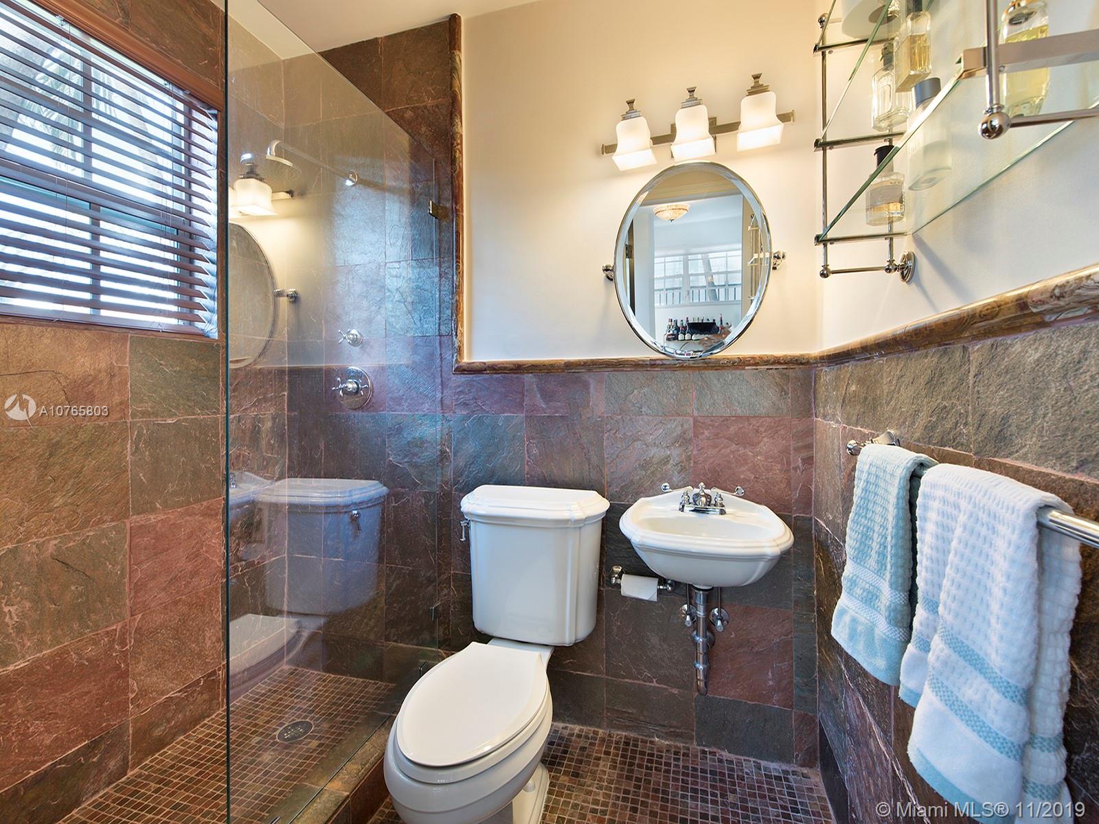 2059 North Bay Road Miami Beach, FL 33140 - Photo 15 of 30 Gallery Image 15