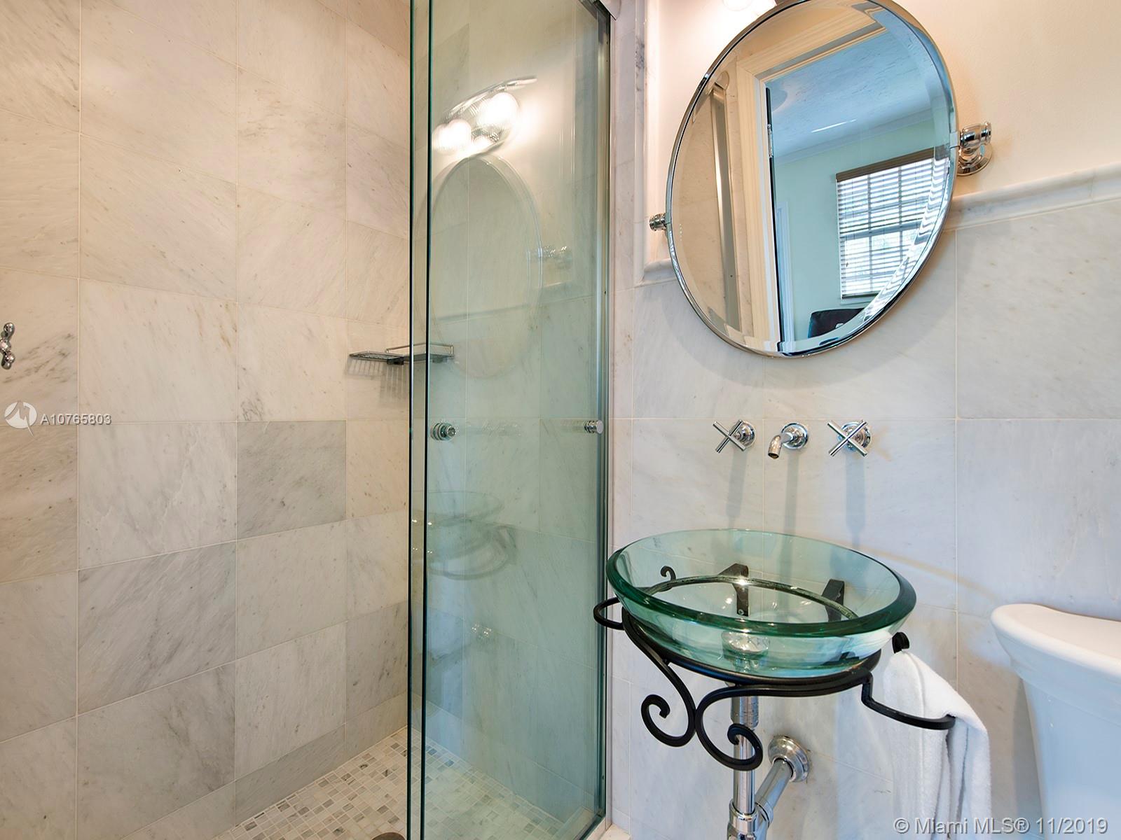 2059 North Bay Road Miami Beach, FL 33140 - Photo 22 of 30 Gallery Image 22