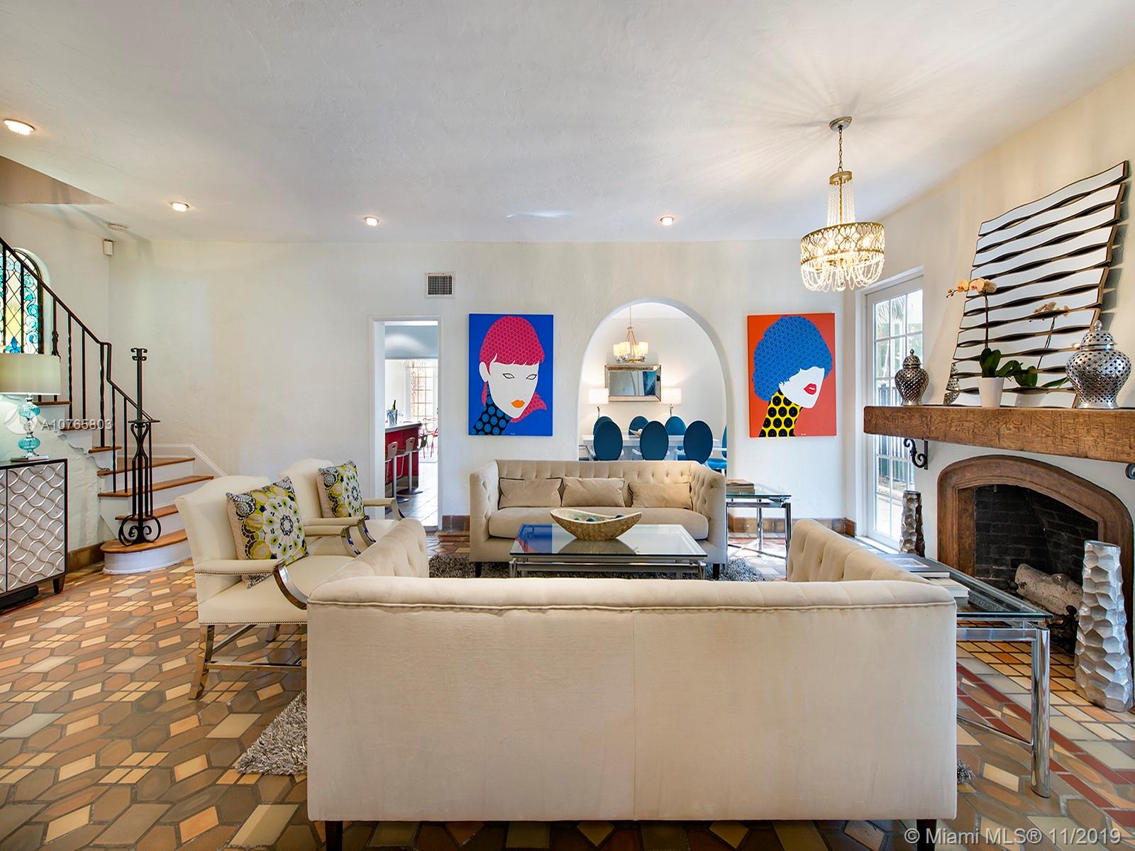 2059 North Bay Road Miami Beach, FL 33140 - Photo 4 of 30 Gallery Image 4