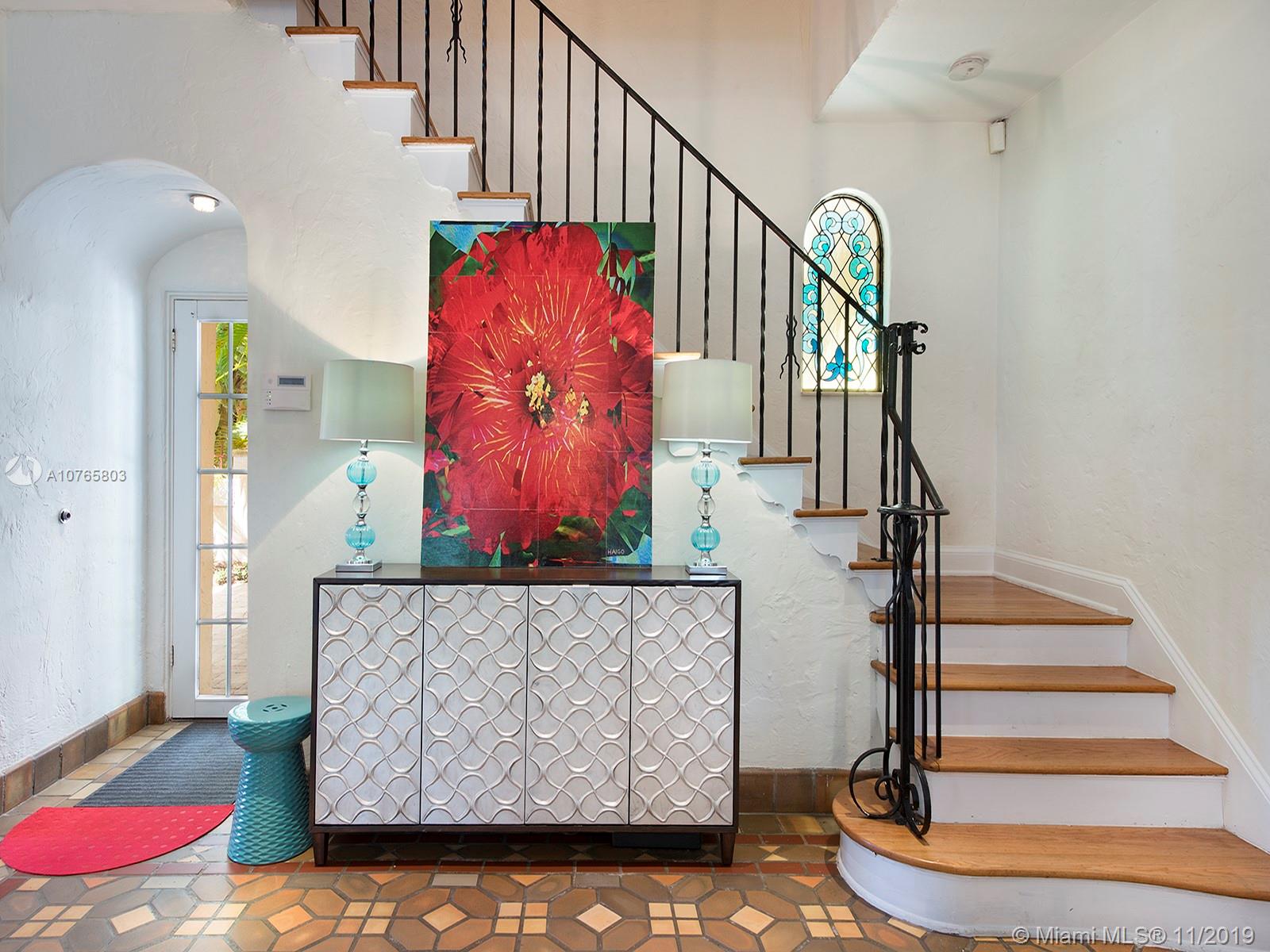 2059 North Bay Road Miami Beach, FL 33140 - Photo 5 of 30 Gallery Image 5